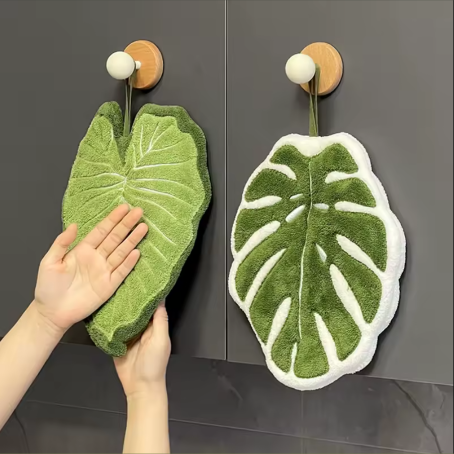 Leaf Shaped Hanging Towels | Plush Botanical Kitchen & Bathroom Towels