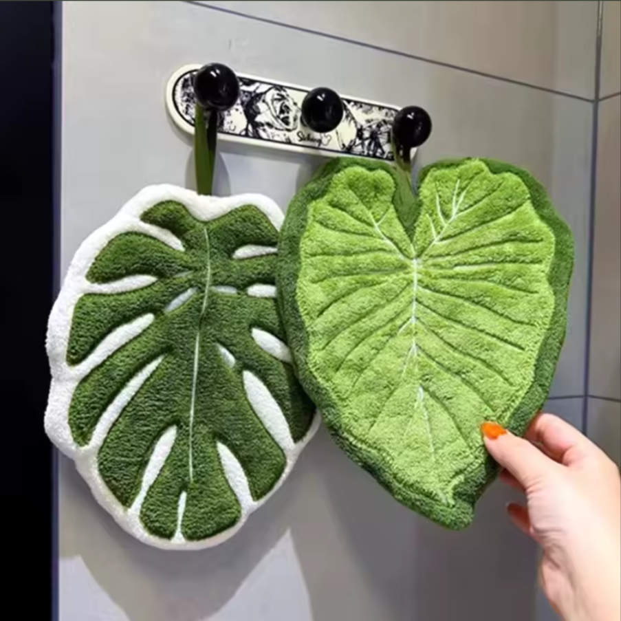 Leaf Shaped Hanging Towels | Plush Botanical Kitchen & Bathroom Towels