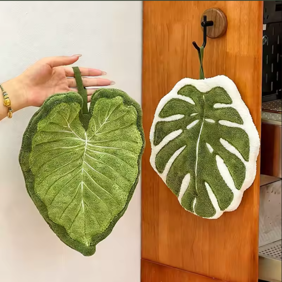 Leaf Shaped Hanging Towels | Plush Botanical Kitchen & Bathroom Towels