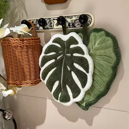 Leaf Shaped Hanging Towels | Plush Botanical Kitchen & Bathroom Towels