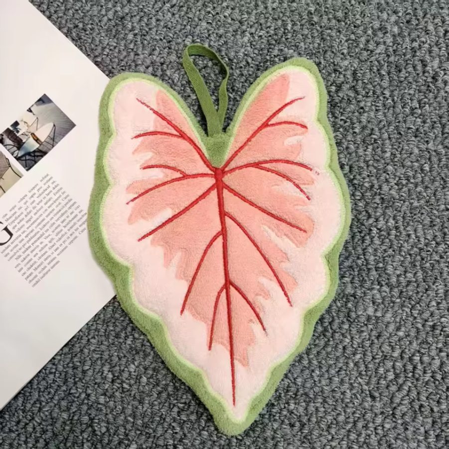 Leaf Shaped Hanging Towels | Plush Botanical Kitchen & Bathroom Towels