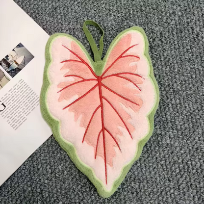 Leaf Shaped Hanging Towels | Plush Botanical Kitchen & Bathroom Towels